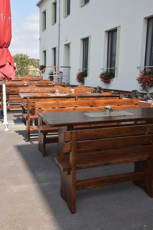 Hotel Jeleni Farma Jecmeniste Vrbovec Exterior foto